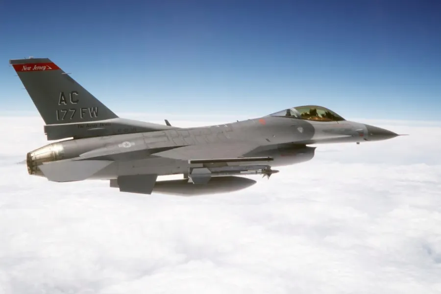 Bộ đôi F-16 và tên lửa Harpoon có phải là mối đe dọa với Hải quân Nga?