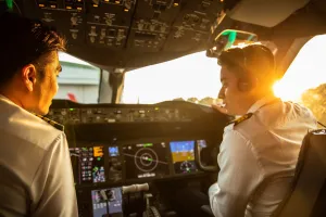 Cần coi trọng và đặt an toàn hàng không ở vị trí ưu tiên hàng đầu