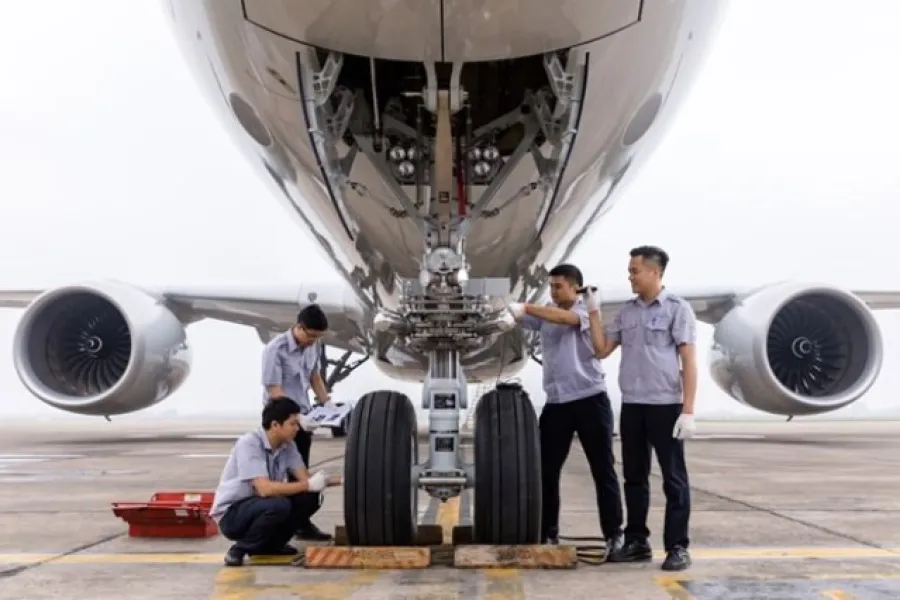 Hãng hàng không quốc gia Vietnam Airlines đi đầu trong đảm bảo an toàn khai thác bay