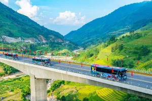Thông xe toàn tuyến đường nối và cầu cạn cao nhất Việt Nam đi Sa Pa