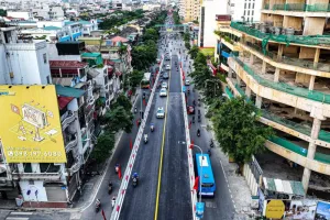 Hà Nội: Cấm xe rẽ trái từ Chùa Bộc vào Học viện Ngân hàng
