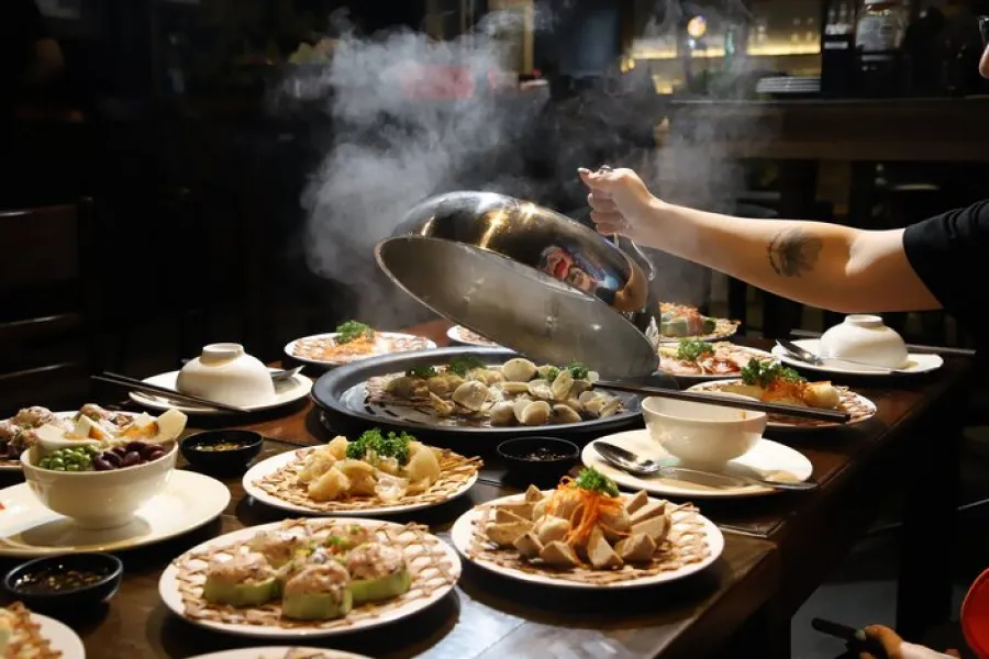Mách nhỏ bạn những quán ăn ngon cạnh sân bay Tân Sơn Nhất