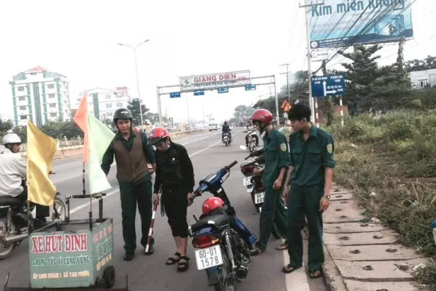 15 năm liều mình hút đinh, cứu người trên quốc lộ