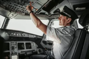 Bạn có định bay trên chuyến bay chỉ có một phi công không?